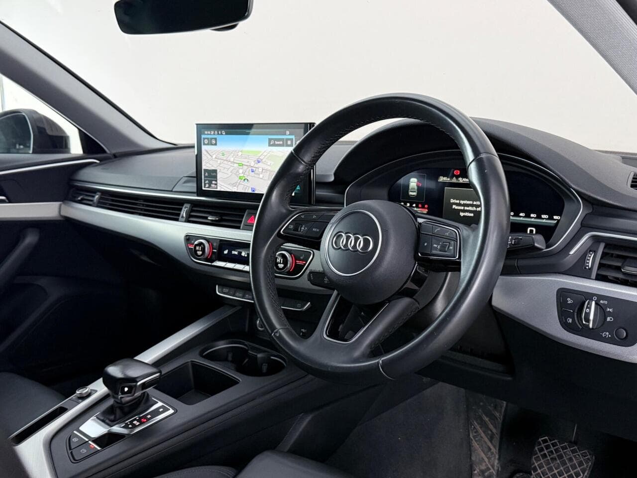 Audi A4 thumbnail Interior Front