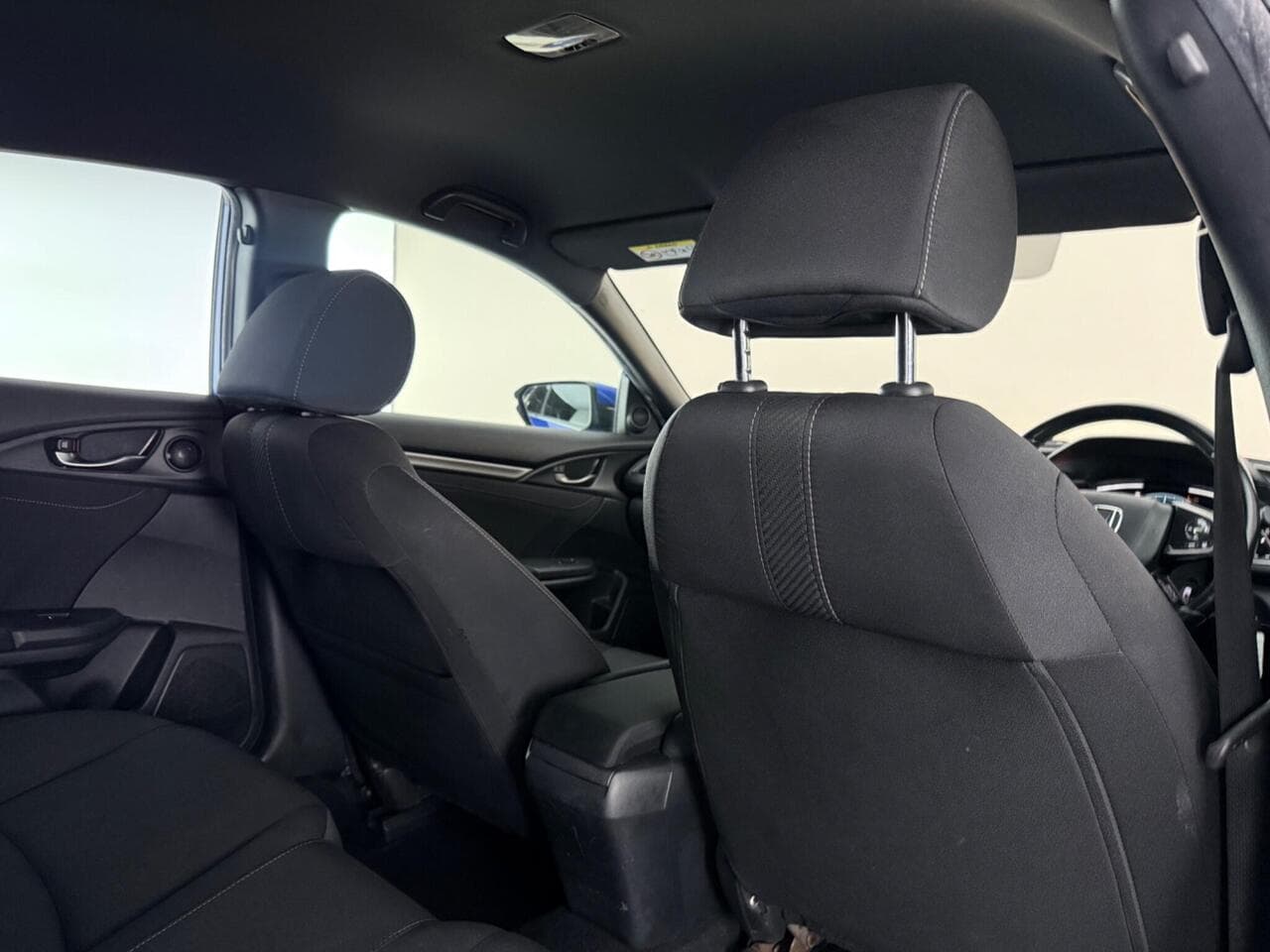 Honda Civic thumbnail Seats Rear