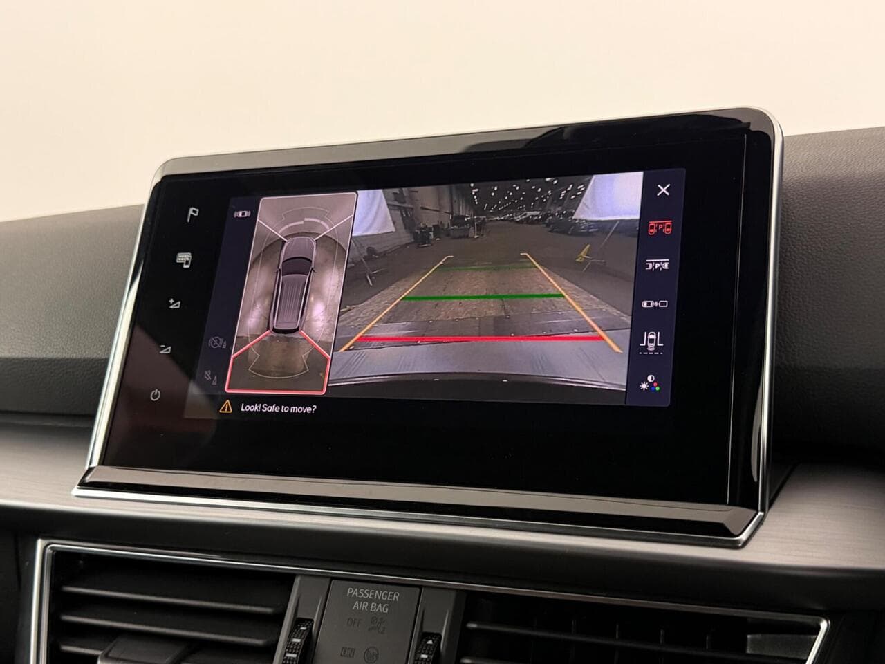 SEAT Tarraco thumbnail Infotainment System