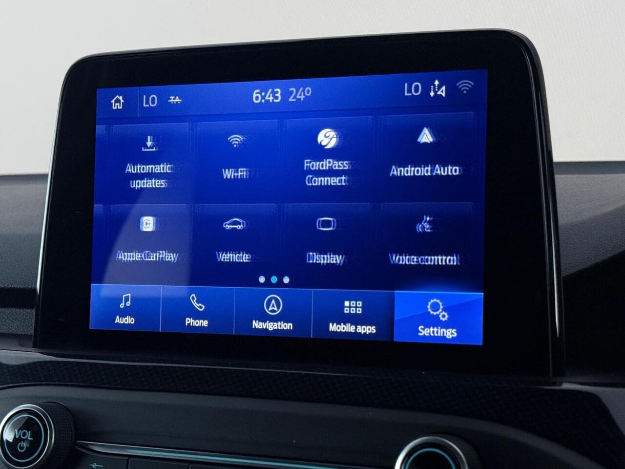Ford Focus thumbnail Infotainment System