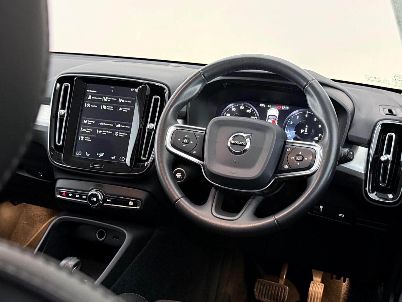Volvo XC40 thumbnail Inconclusive