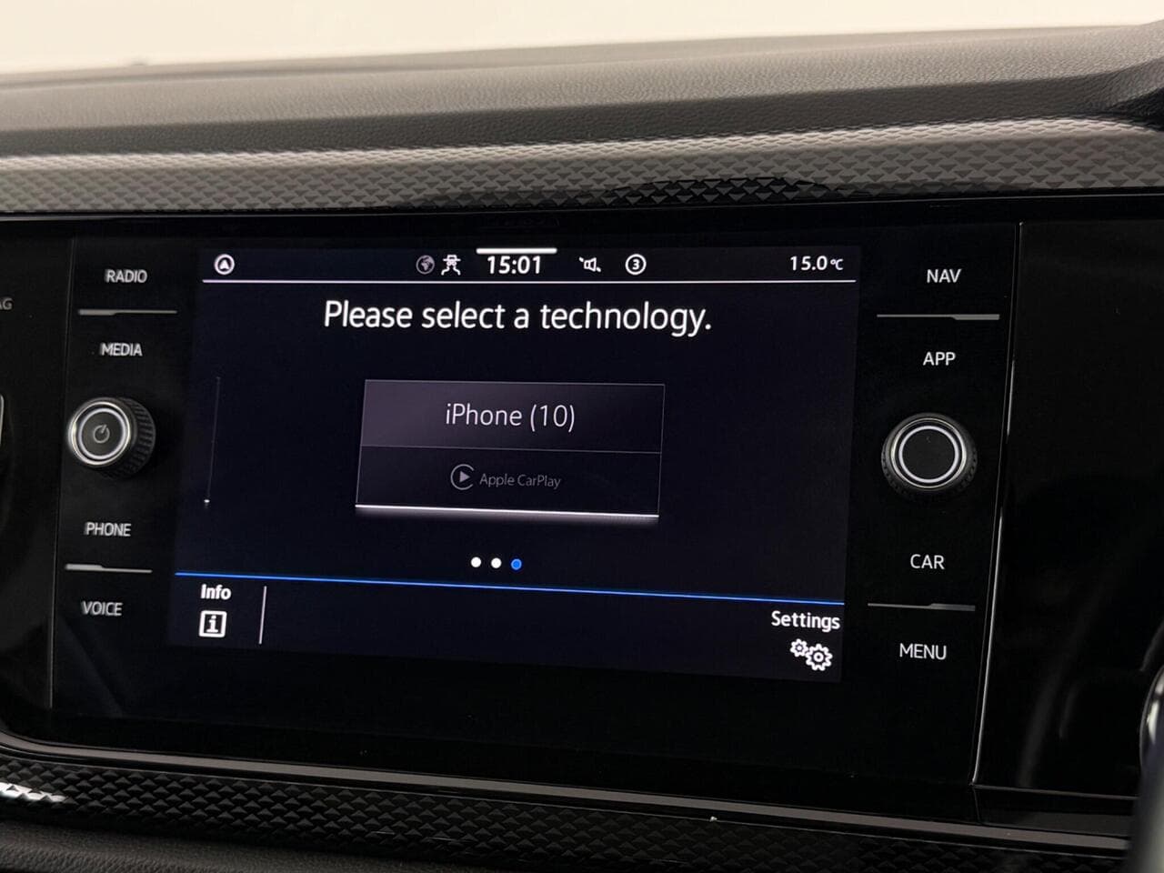 Volkswagen Polo thumbnail Infotainment System