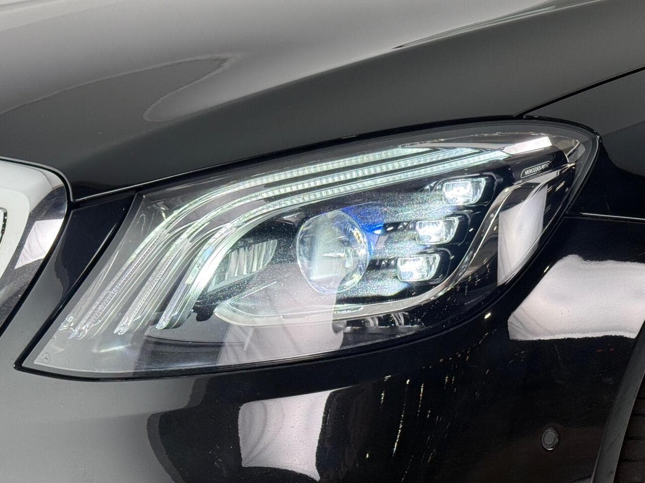 Mercedes-Benz S Class thumbnail Lights Front