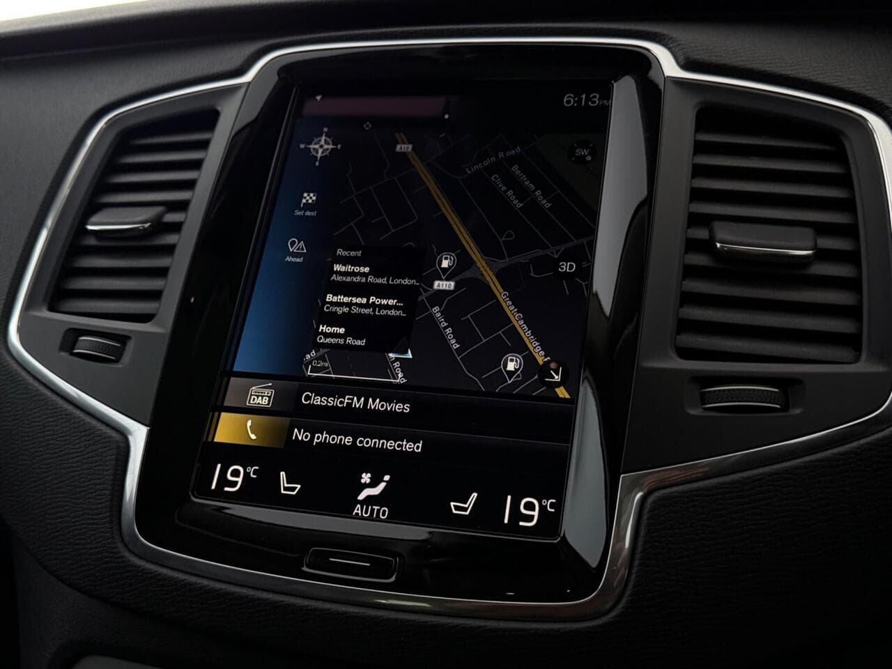 Volvo XC90 thumbnail Infotainment System