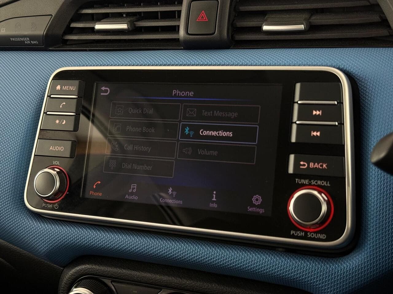 Nissan Micra thumbnail Infotainment System