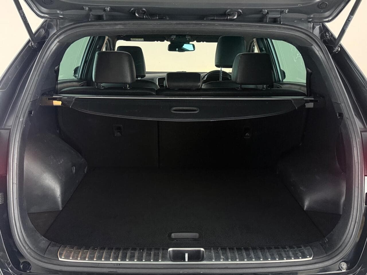 Kia Sportage thumbnail Boot