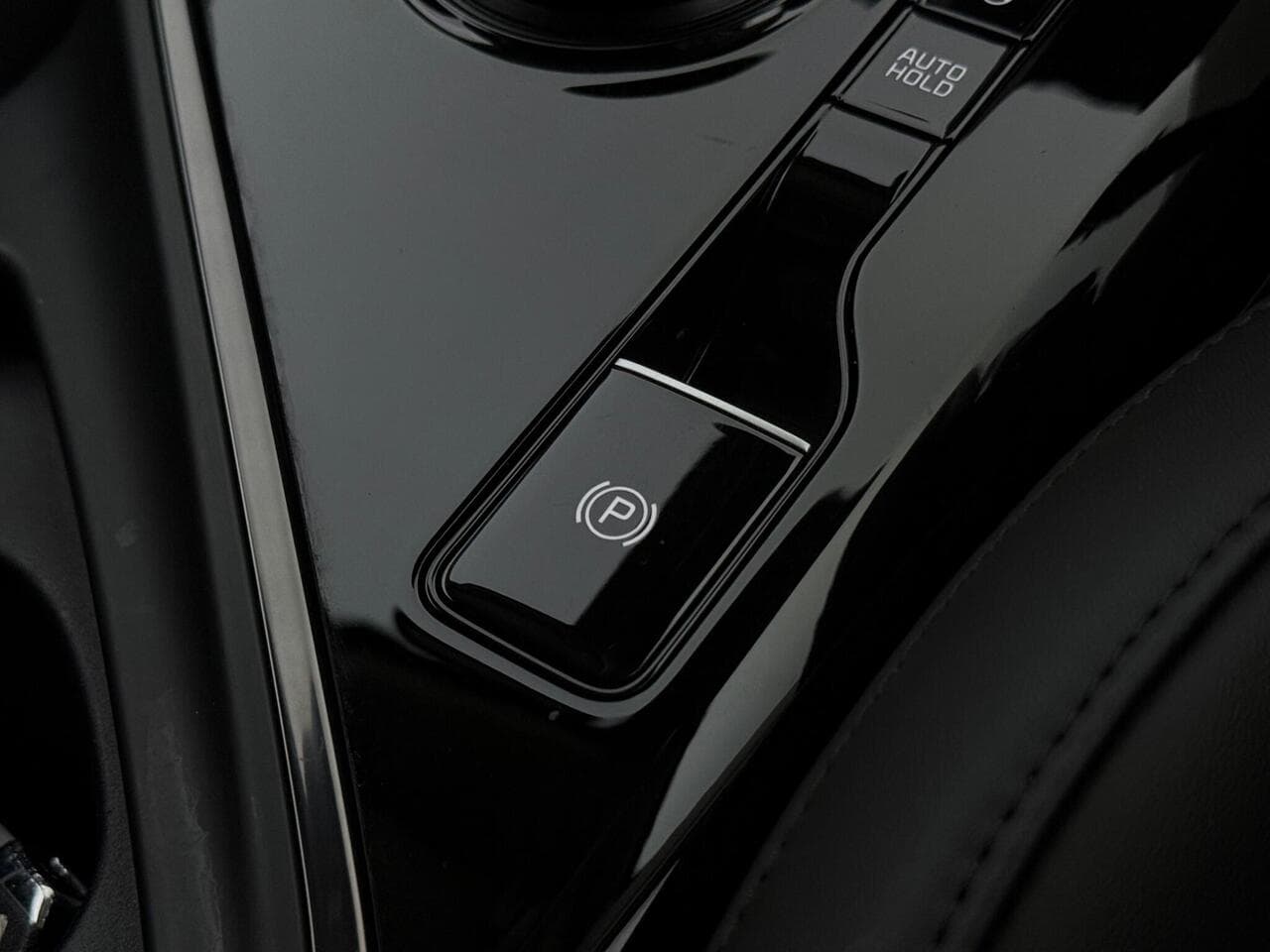 Kia Niro thumbnail Misc Controls