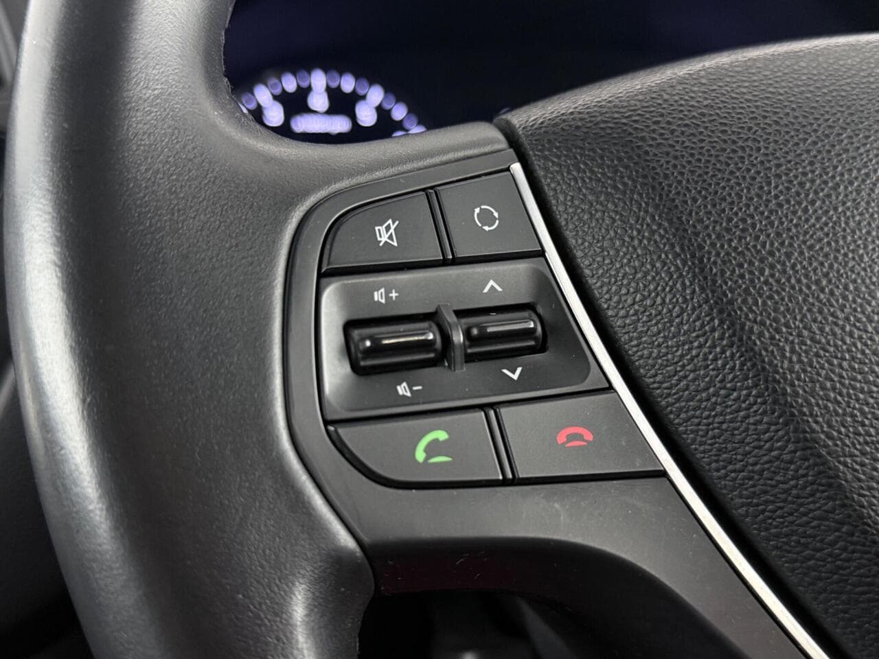 Hyundai i20 thumbnail Misc Controls