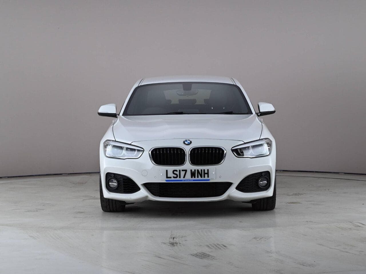 BMW 1 Series thumbnail Front