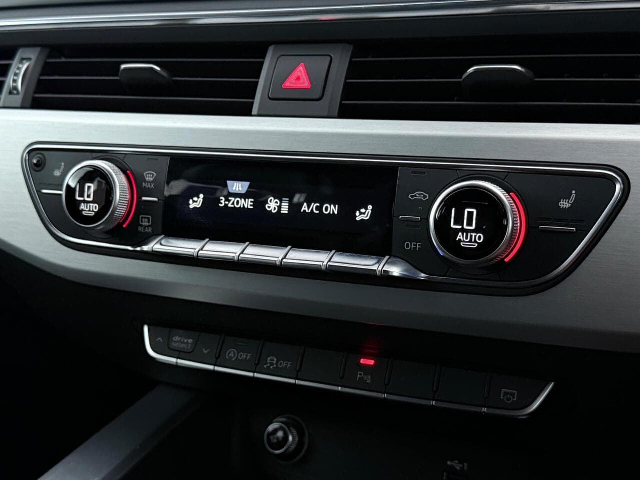 Audi A4 Avant thumbnail Misc Controls
