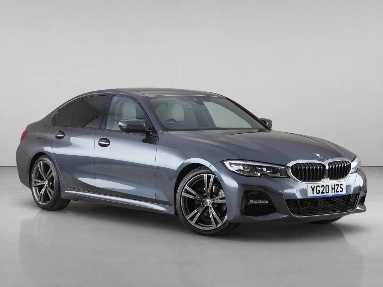 BMW 3 Series - BMW 3 Series 2.0 320i M Sport Saloon 4dr Petrol Auto Euro 6 (s/s) (184 ps)