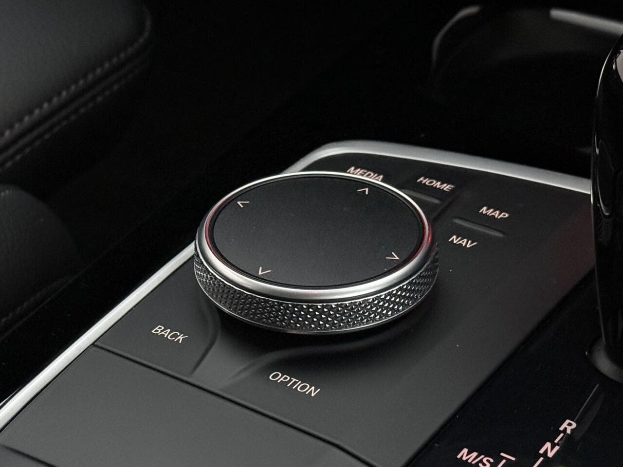 BMW 1 Series thumbnail Misc Controls