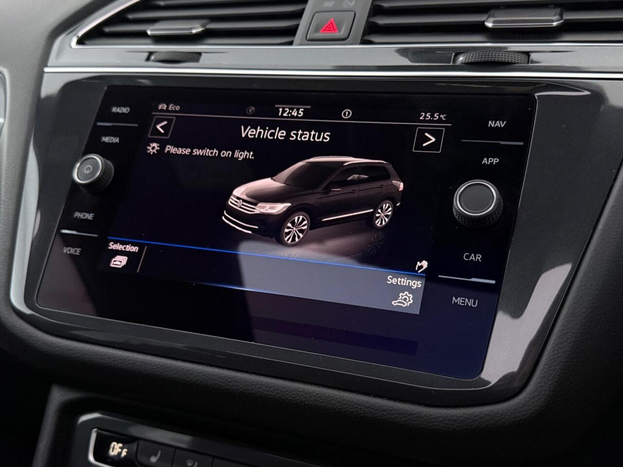 Volkswagen Tiguan Allspace thumbnail Infotainment System