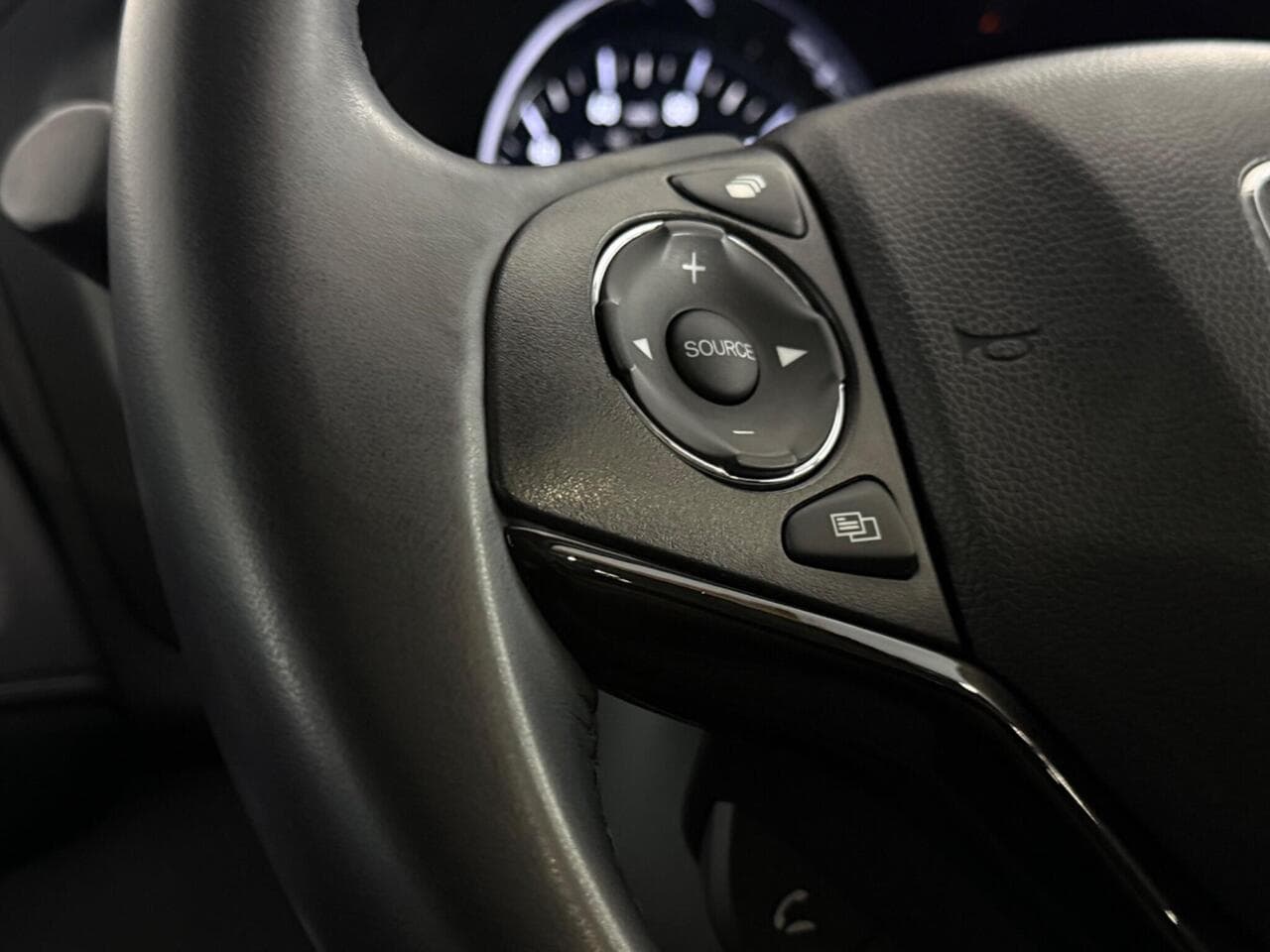 Honda HR-V thumbnail Misc Controls