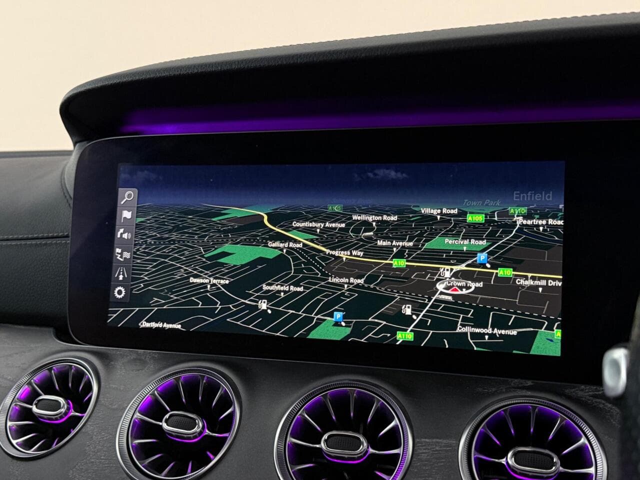Mercedes-Benz CLS thumbnail Infotainment System