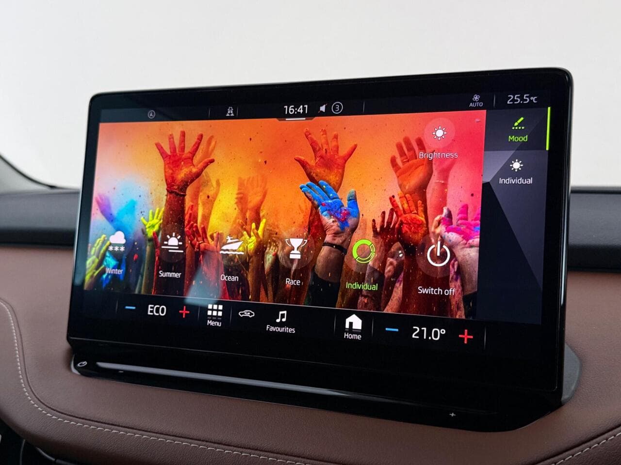 Skoda Enyaq thumbnail Infotainment System
