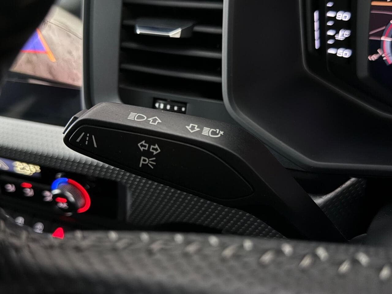 Audi A1 thumbnail Misc Controls