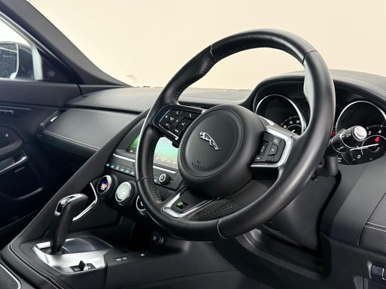 Jaguar E-PACE thumbnail Interior Front