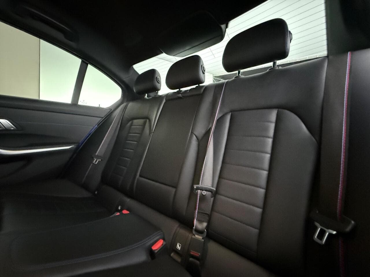 BMW 3 Series thumbnail Seats Rear