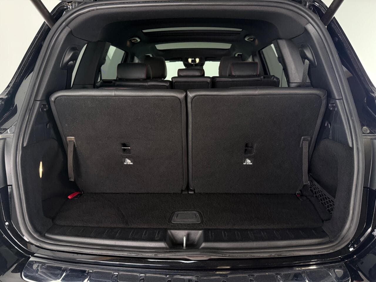 Mercedes-Benz GLB thumbnail Boot