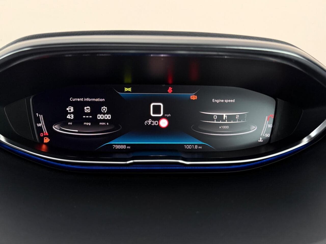 Peugeot 3008 thumbnail Driver Instruments