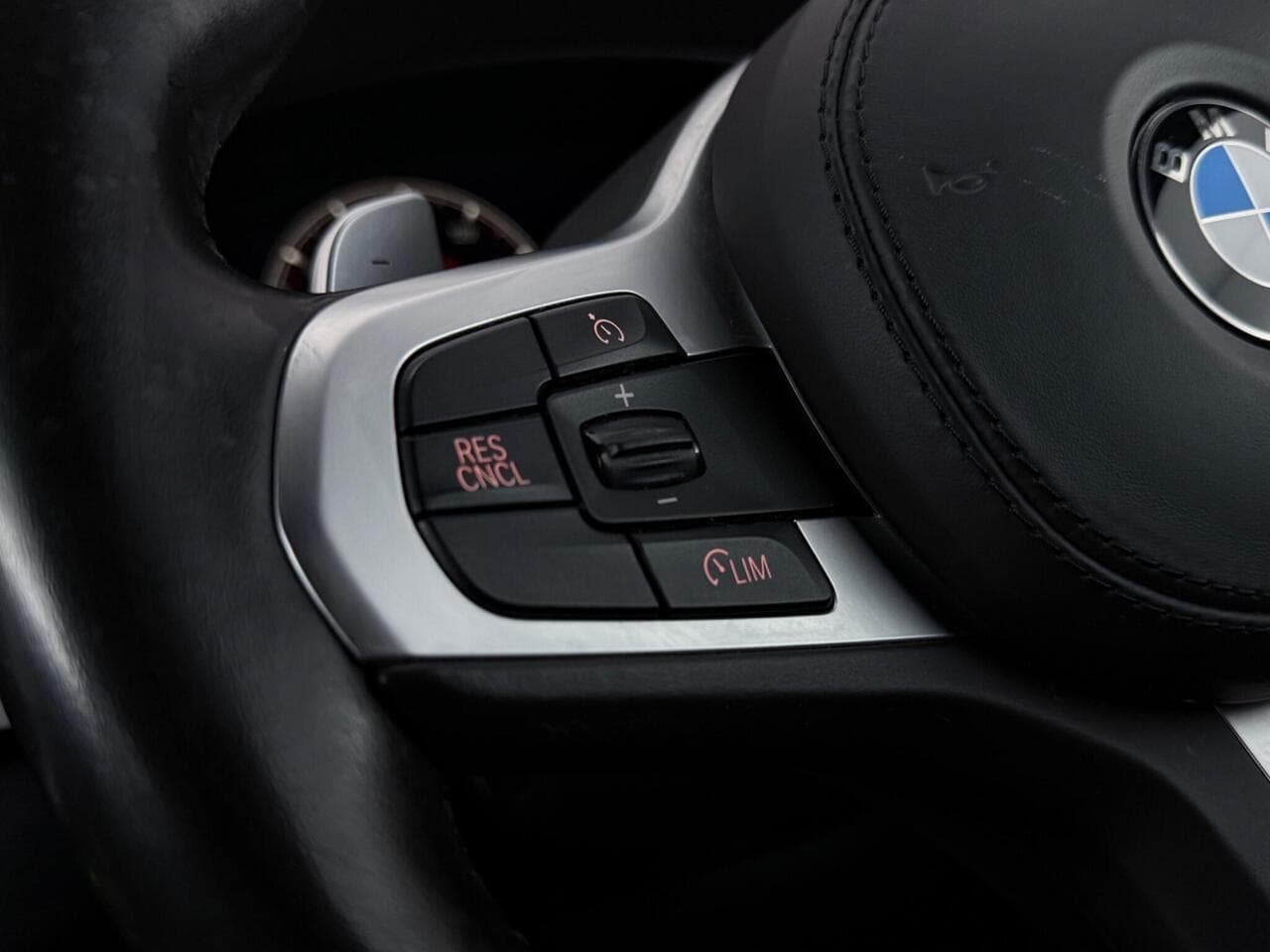 BMW 5 Series thumbnail Misc Controls
