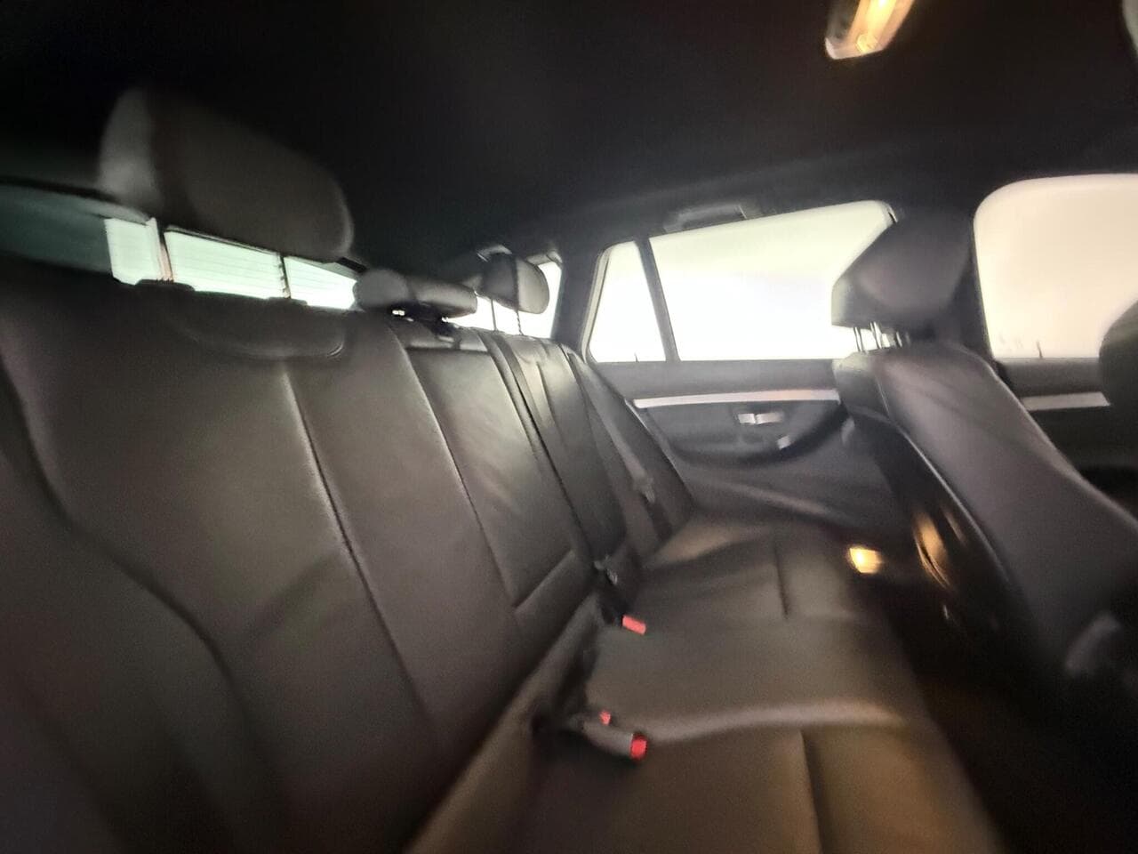 BMW 3 Series thumbnail Seats Rear