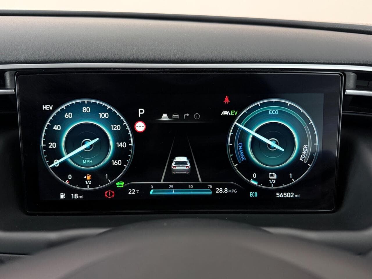 Hyundai TUCSON thumbnail Driver Instruments