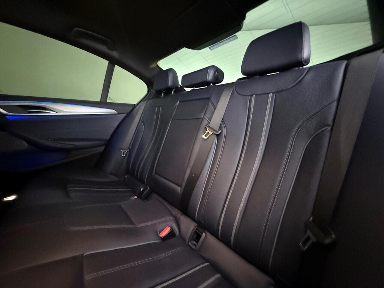 BMW 5 Series thumbnail Seats Rear