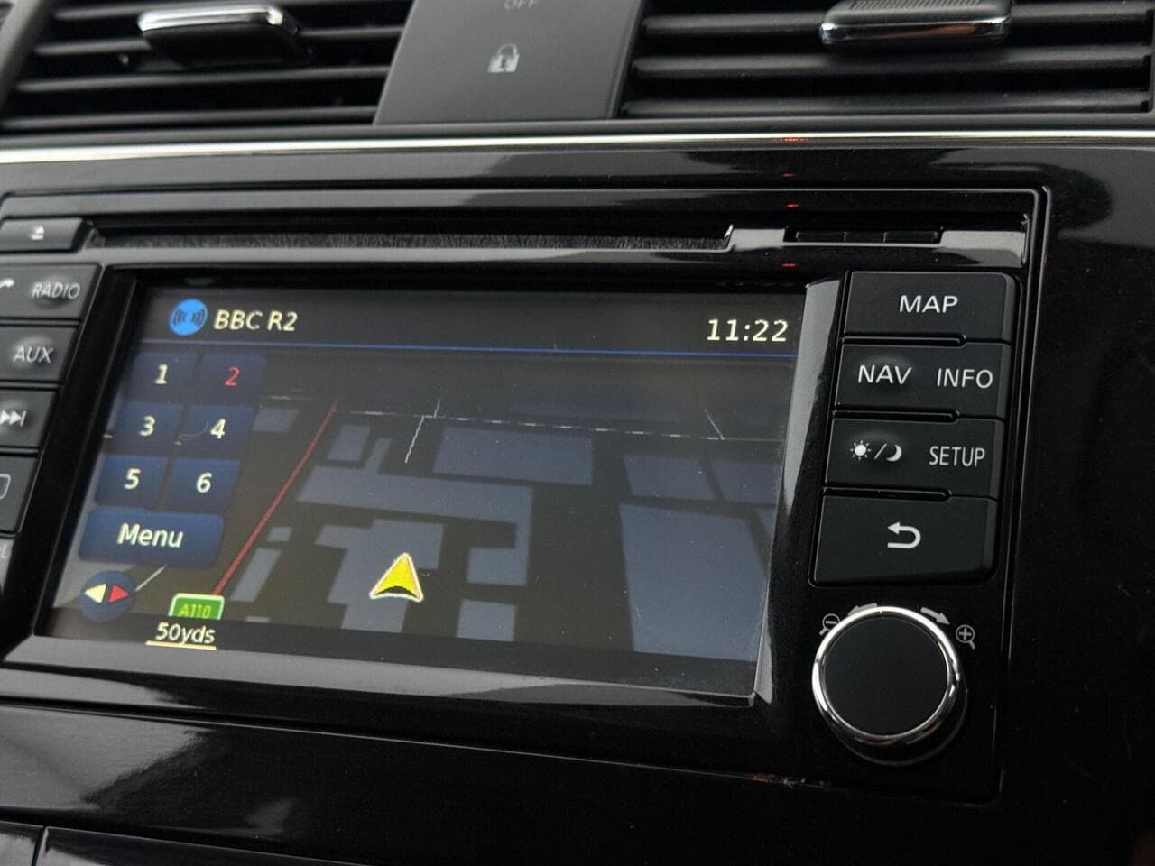 Nissan Pulsar thumbnail Infotainment System