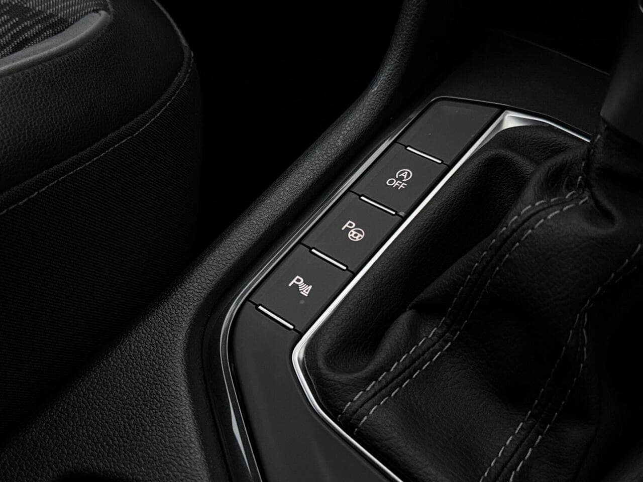 Volkswagen Tiguan Allspace thumbnail Misc Controls