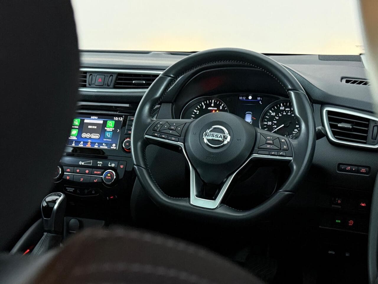 Nissan Qashqai thumbnail Steering Wheel