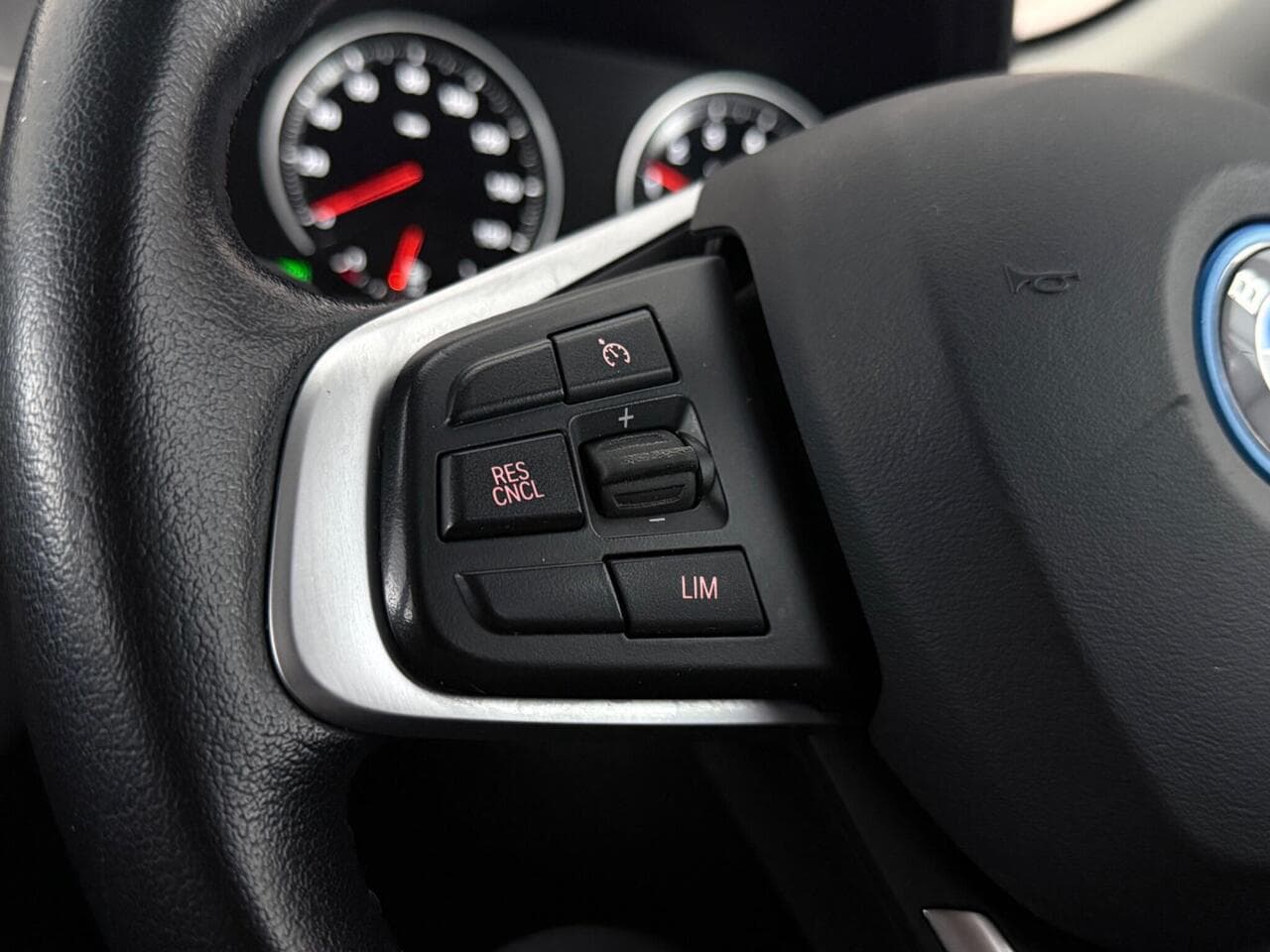 BMW X1 thumbnail Misc Controls