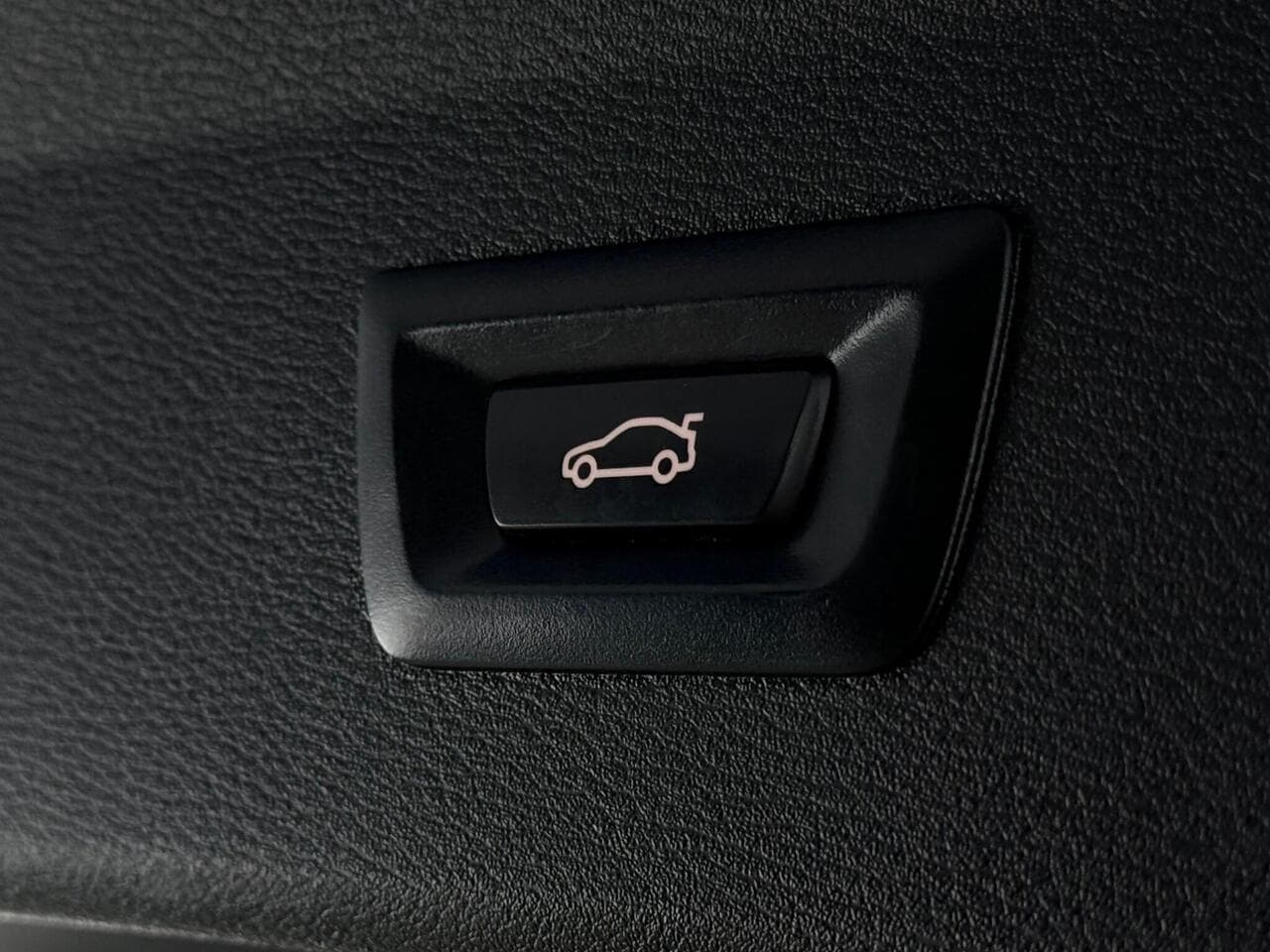 BMW X1 thumbnail Misc Controls