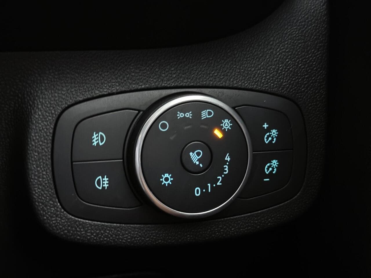 Ford Fiesta thumbnail Misc Controls
