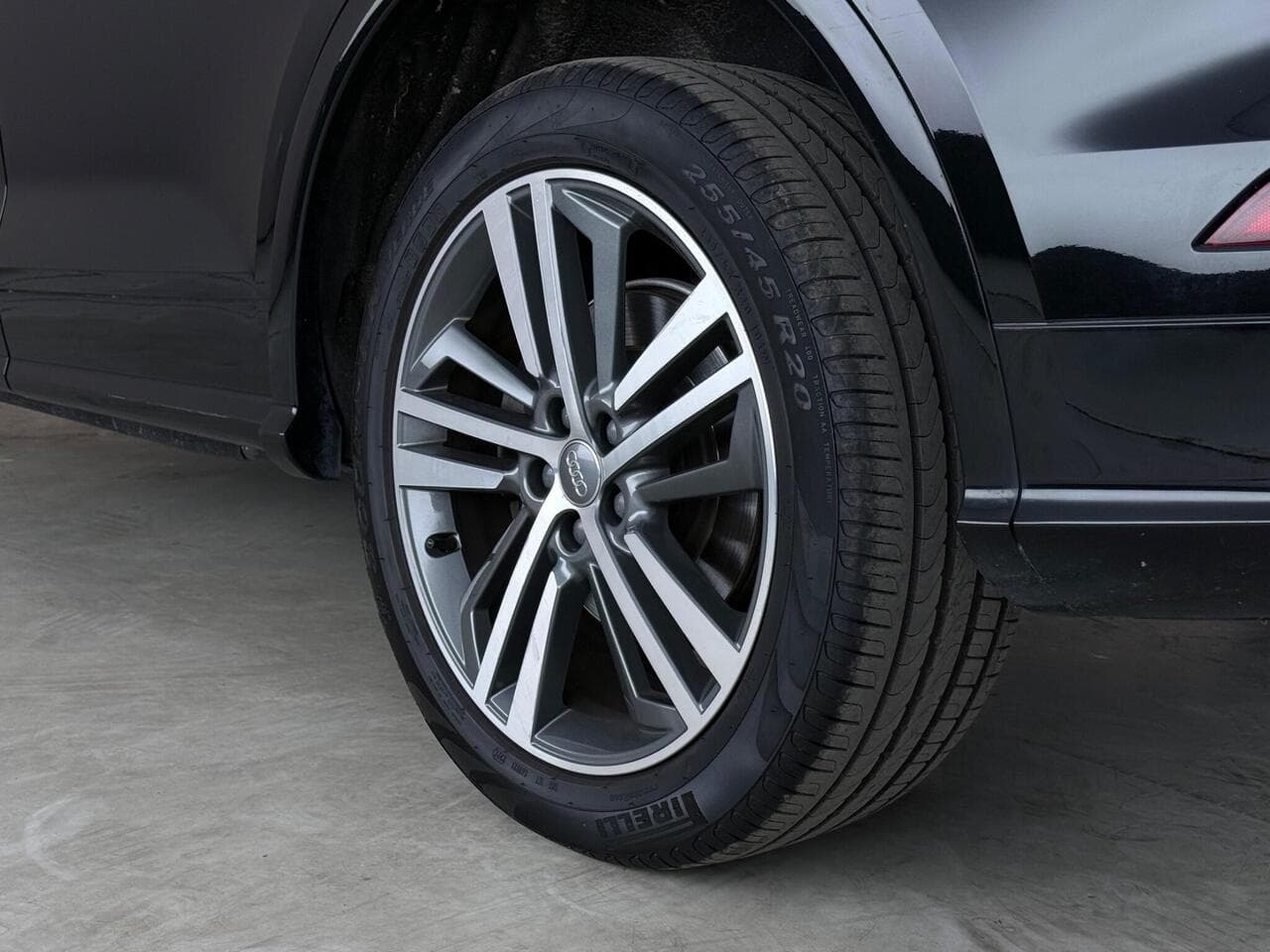 Audi Q5 thumbnail Wheel
