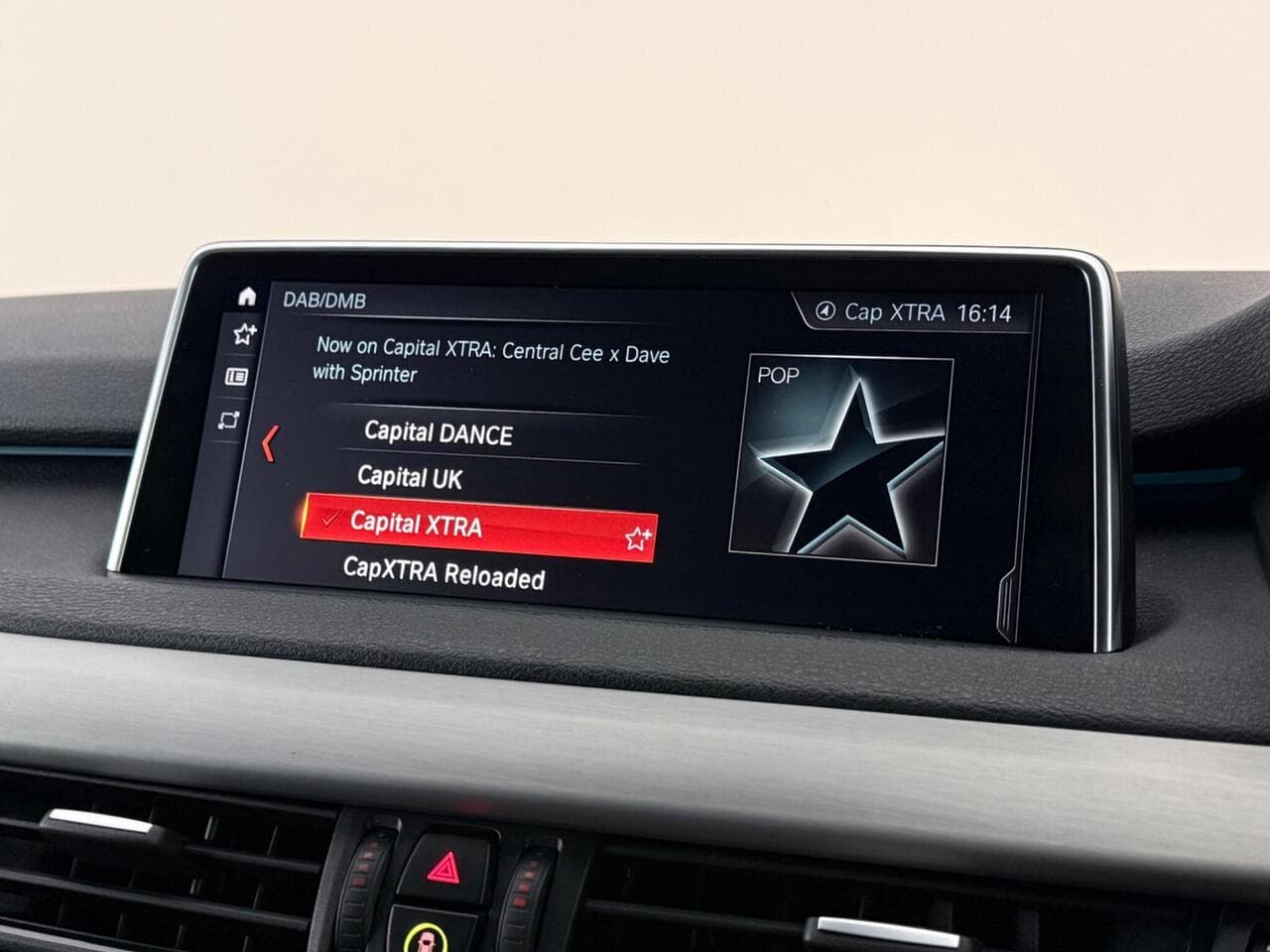 BMW X5 thumbnail Infotainment System