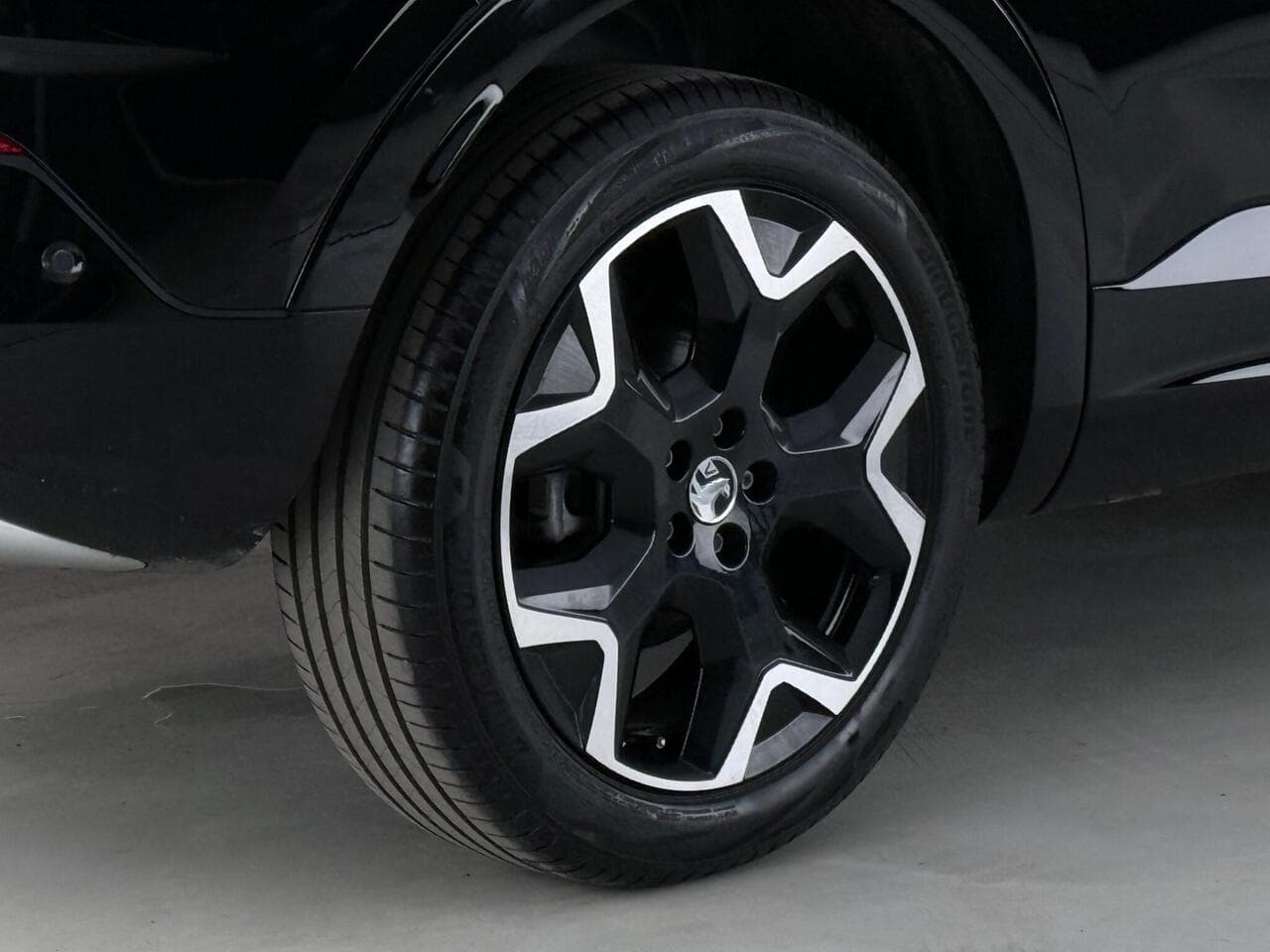Vauxhall Grandland thumbnail Wheel