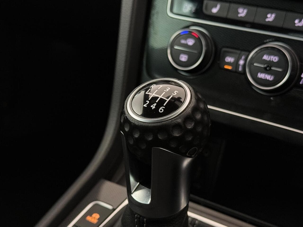 Volkswagen Golf thumbnail Misc Controls
