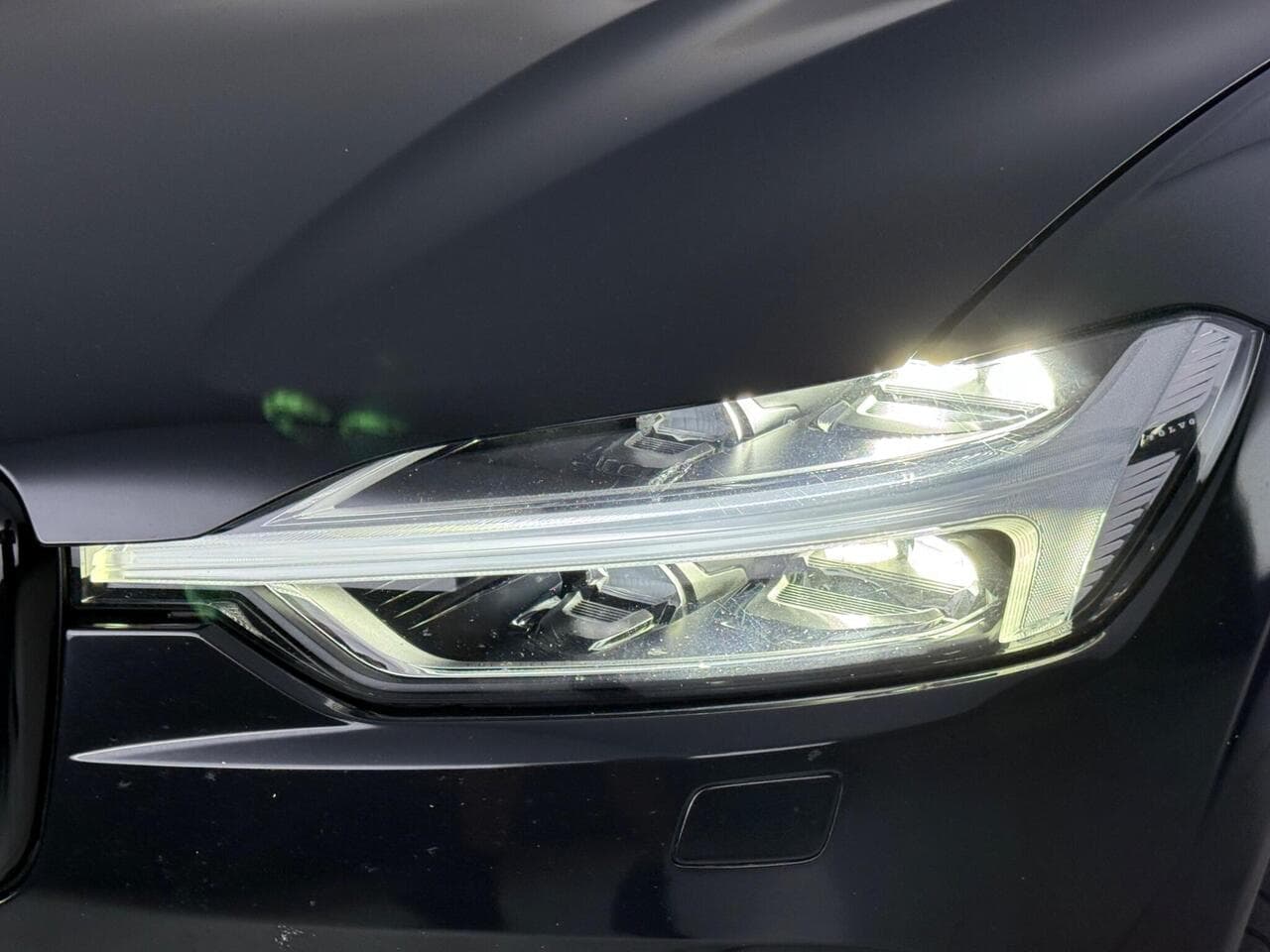Volvo XC60 thumbnail Lights Front