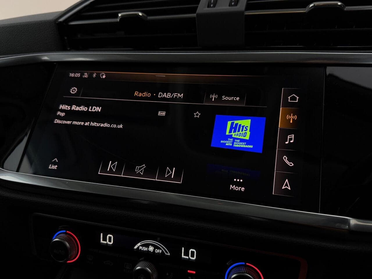 Audi Q3 thumbnail Infotainment System