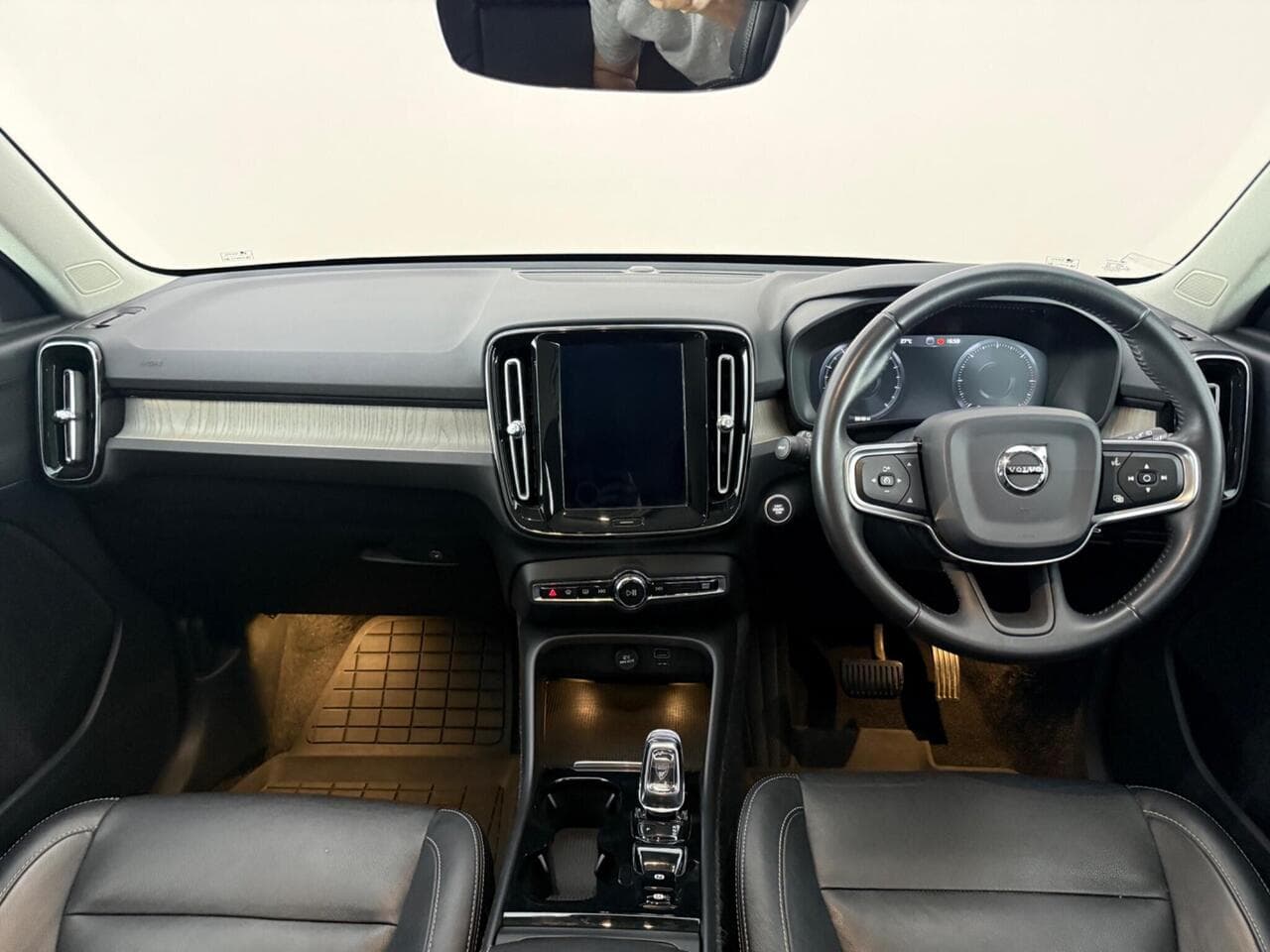 Volvo XC40 thumbnail Interior Front