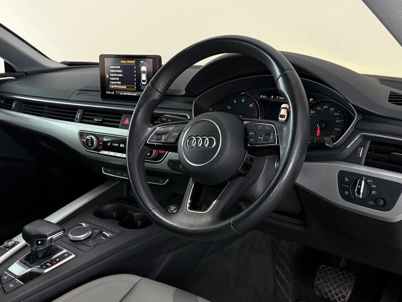 Audi A5 thumbnail Interior Front