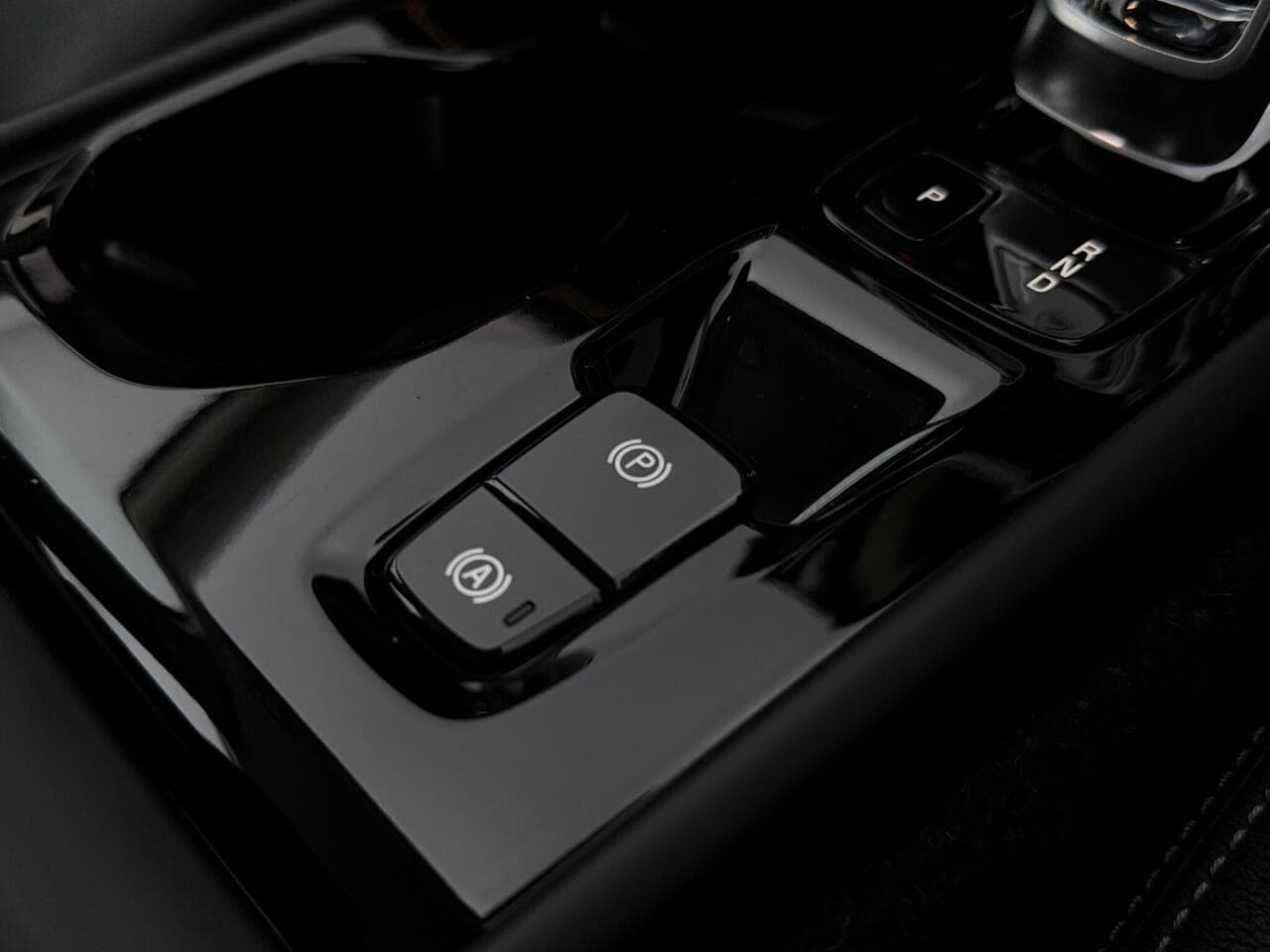 Volvo XC40 thumbnail Inconclusive