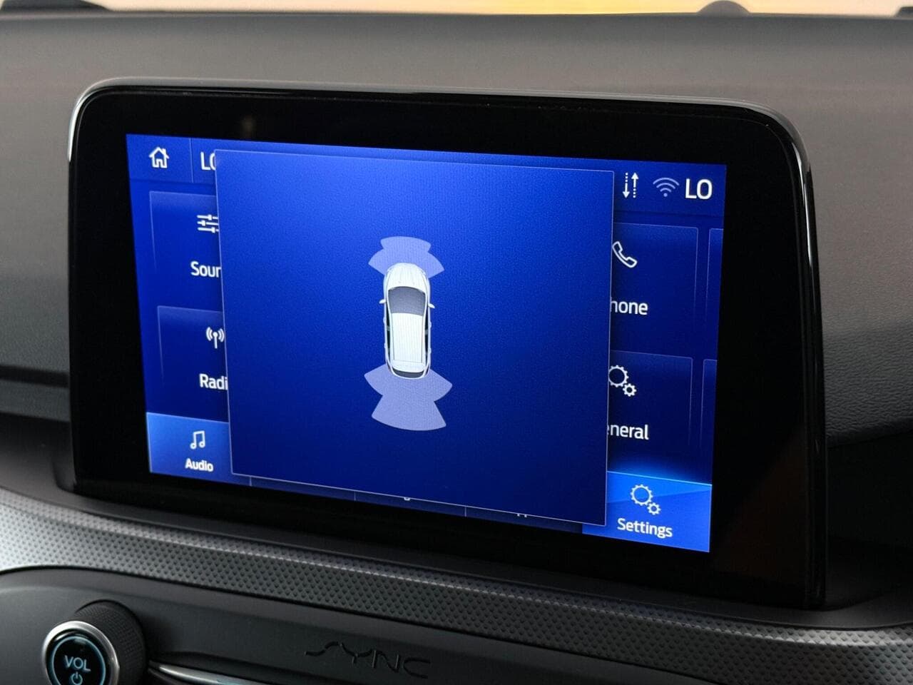 Ford Focus thumbnail Infotainment System