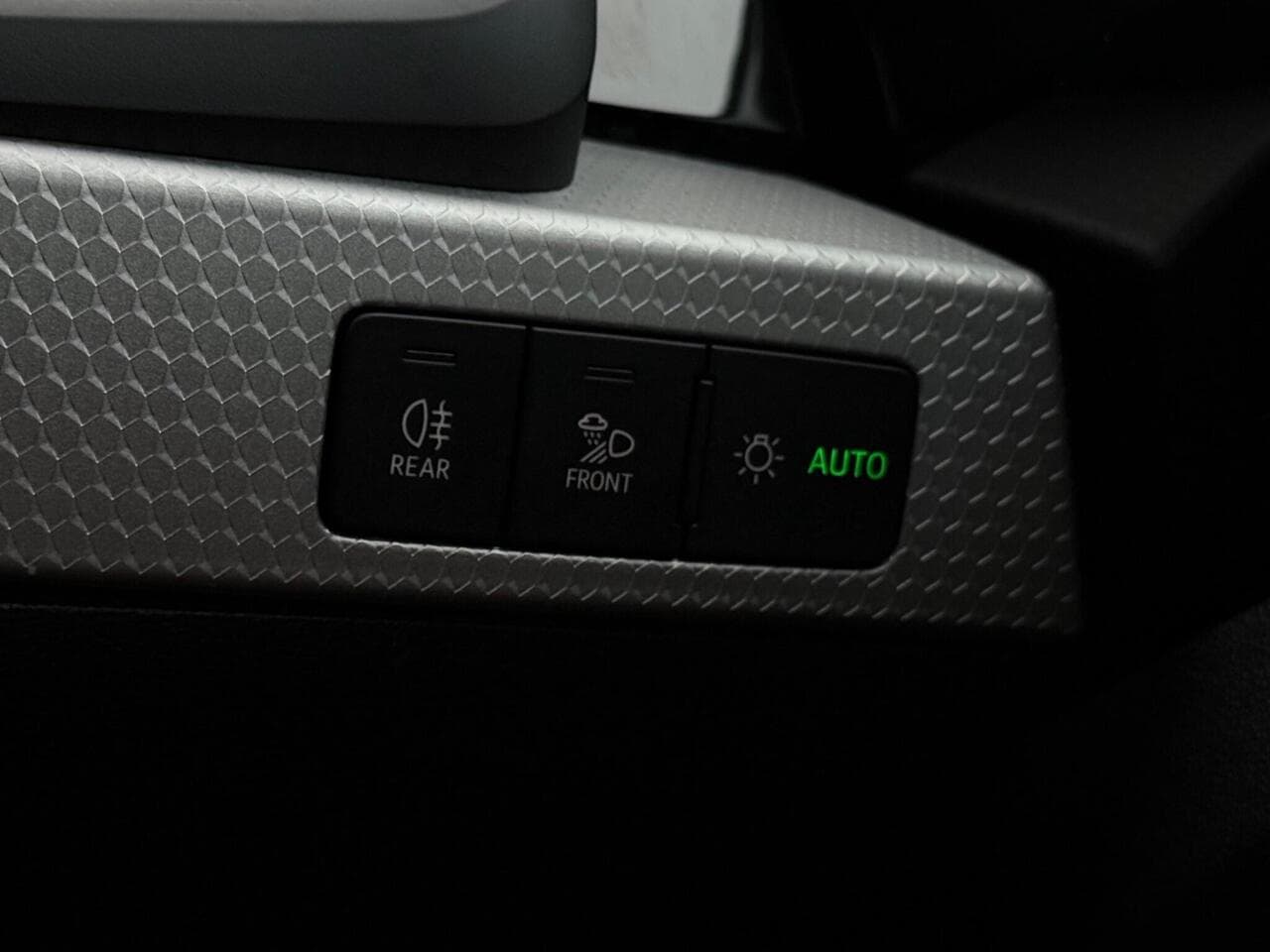 Audi A1 thumbnail Misc Controls