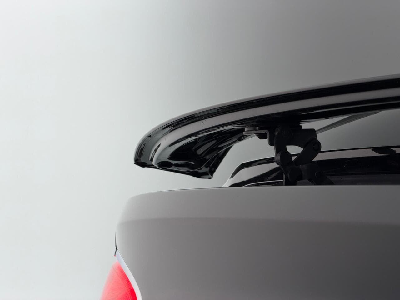 Bentley Continental thumbnail Badge Exterior