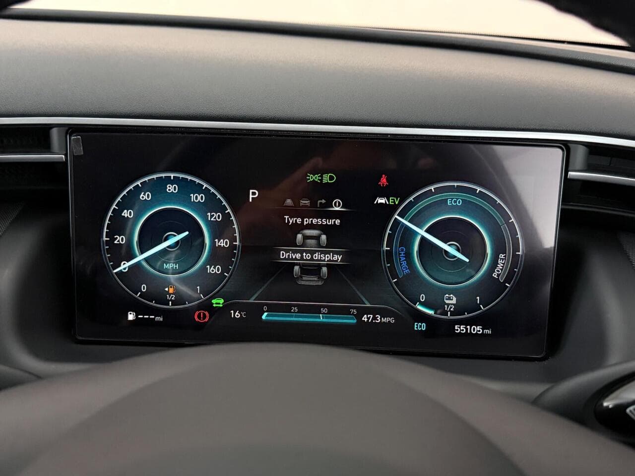 Hyundai TUCSON thumbnail Driver Instruments