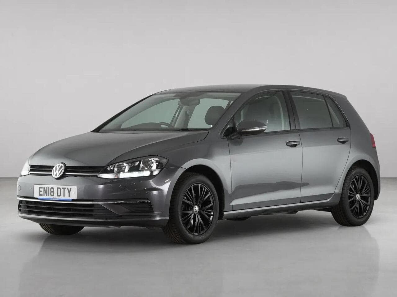 Volkswagen Golf thumbnail Front Left