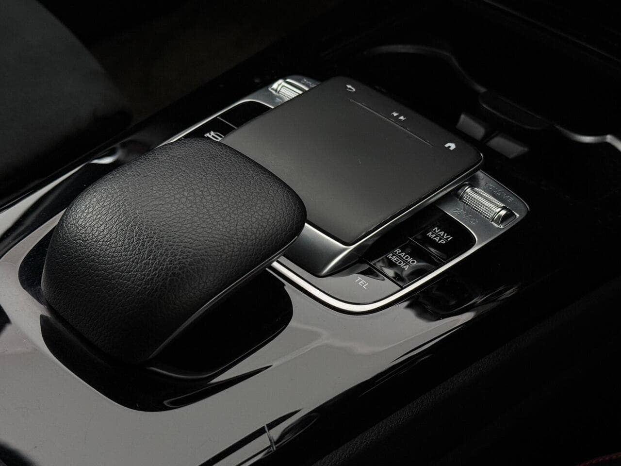 Mercedes-Benz A Class thumbnail Interior Front